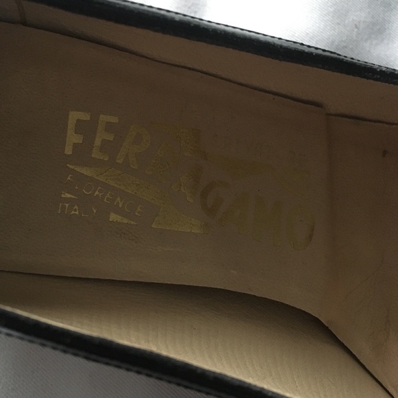 Salvatore Ferragamo | Vintage 80s Pumps - Picture 2 of 11